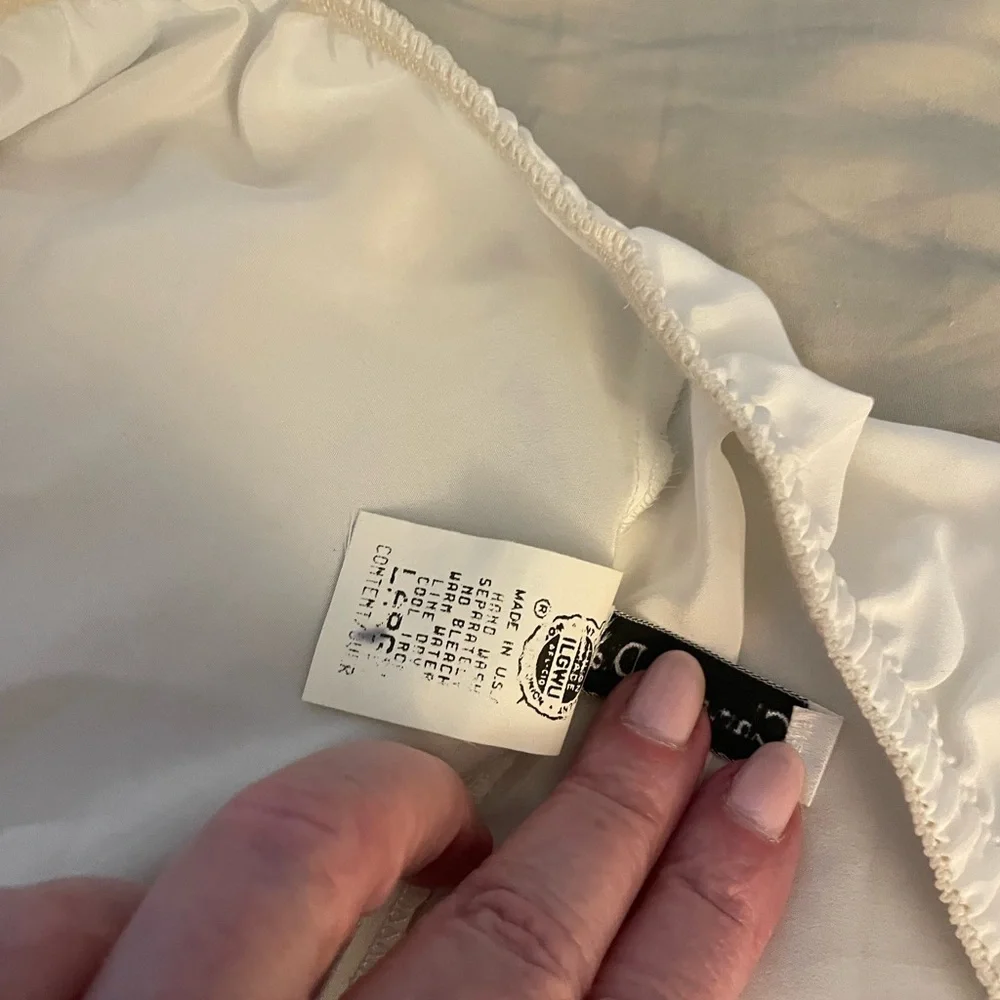 Christian Dior white EUC  like new half slip - Picture 4 of 5